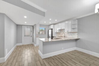 2900 Fiore Way in Delray Beach, FL - Building Photo - Building Photo