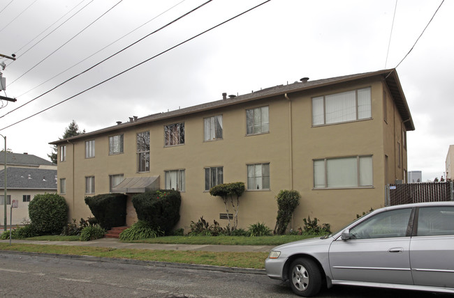 1811 6th Ave in Oakland, CA - Foto de edificio - Building Photo