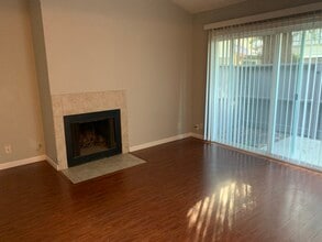 6260 Havenside Dr, Unit 1 in Sacramento, CA - Building Photo - Building Photo