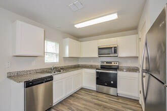 23 Ryecliffe Dr in Palm Coast, FL - Foto de edificio - Building Photo