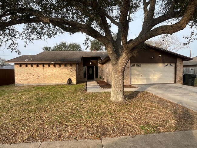 3624 Glenway Dr in Corpus Christi, TX - Building Photo - Building Photo