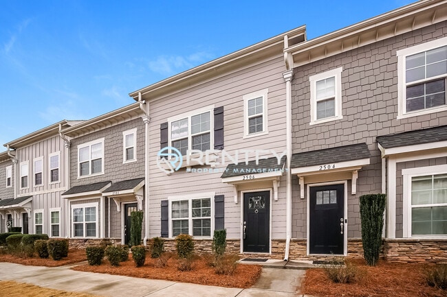 2506 Gallery Drive in Denver, NC - Building Photo - Building Photo