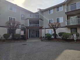 45222-45222 Watson Rd in Chilliwack, BC - Building Photo