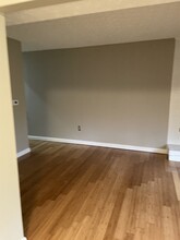 1305 Camphill Way in West Carrollton, OH - Building Photo - Building Photo