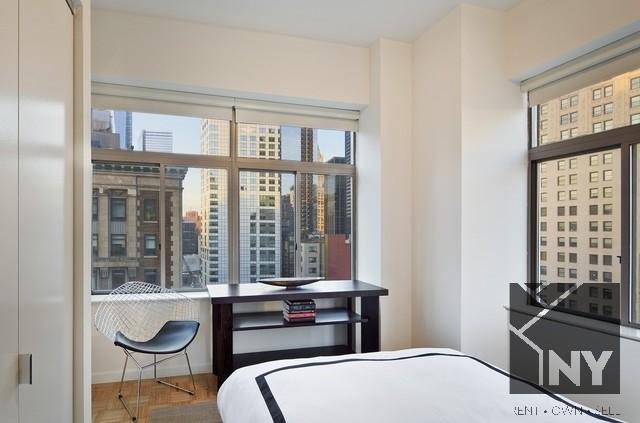 90 Rector St in New York, NY - Building Photo