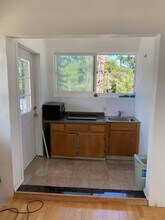 816 Jessie St, Unit upper level in Monterey, CA - Building Photo - Building Photo