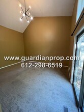 629 Dorland Rd S in Maplewood, MN - Building Photo - Building Photo