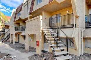 1303 Darlene Way in Boulder City, NV - Building Photo