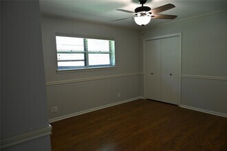 212 Summit Dr in Conroe, TX - Building Photo - Building Photo