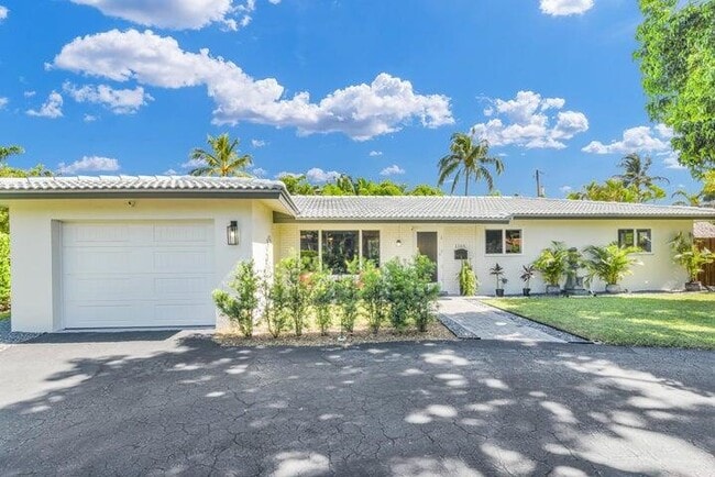 property at 1103 SE 6th St