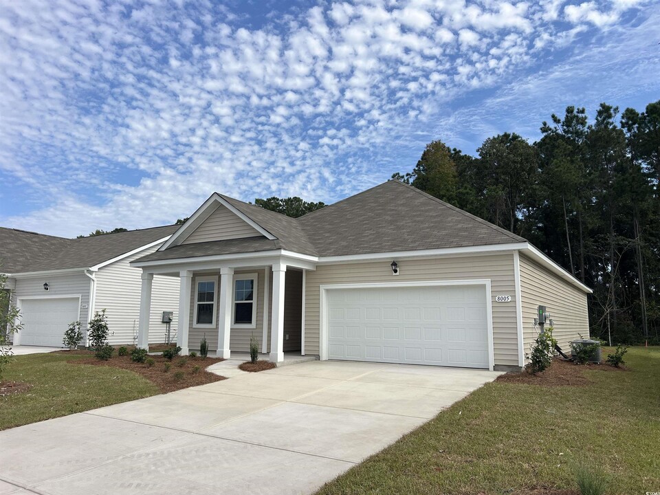 8005 Murrayfield Ct in Little River, SC - Building Photo