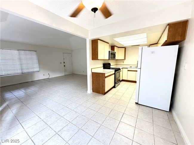 property at 1822 Avacado Ct