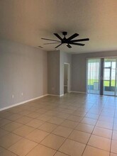 3469 Autumn Amber Dr in Spring Hill, FL - Building Photo - Building Photo