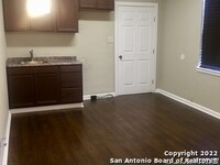 2011 S San Jacinto St in San Antonio, TX - Building Photo - Building Photo