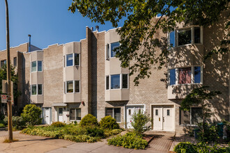 2145 Saint-Jacques Rue in Montréal, QC - Building Photo - Building Photo