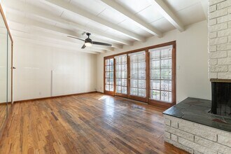 4167 Melody Ln in Las Vegas, NV - Building Photo - Building Photo