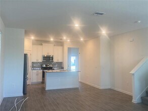 1664 Cross Prairie Pkwy in Kissimmee, FL - Building Photo - Building Photo