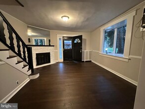 4067 Ellendale Rd in Drexel Hill, PA - Building Photo - Building Photo
