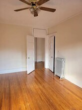 1855 Beacon St, Unit 2 in Brookline, MA - Foto de edificio - Building Photo