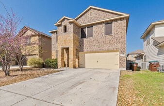 2507 Gato Del Sol in San Antonio, TX - Building Photo - Building Photo