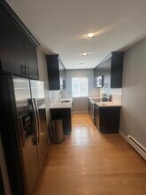 1715 E 14 Mile Rd, Unit A in Birmingham, MI - Foto de edificio - Building Photo