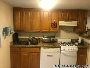 103 Gordon St in Boston, MA - Foto de edificio - Building Photo