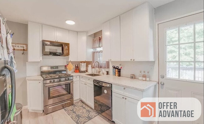 1641 Douglas Rd in Wickliffe, OH - Building Photo - Building Photo