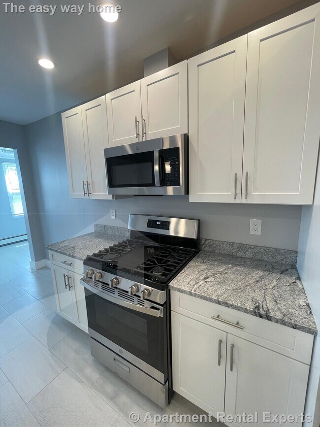 356 Somerville Ave, Unit 3 in Somerville, MA - Foto de edificio - Building Photo