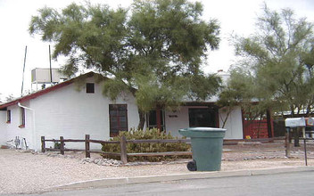 4744 E Baker St in Tucson, AZ - Building Photo - Building Photo