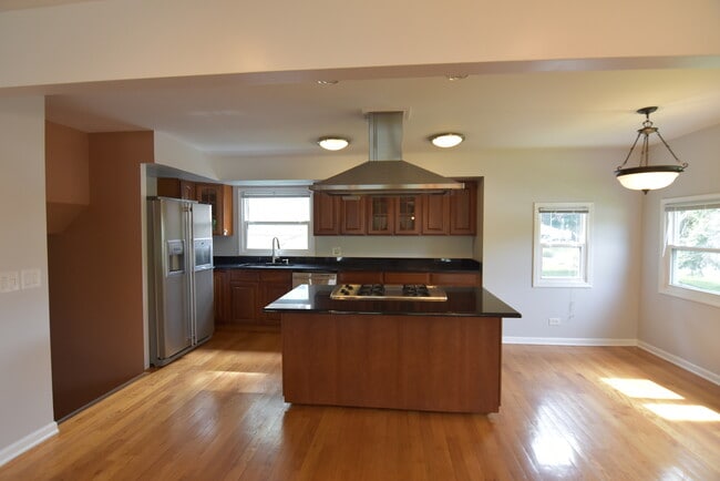 1702 N Waterman Ave in Arlington Heights, IL - Building Photo - Building Photo