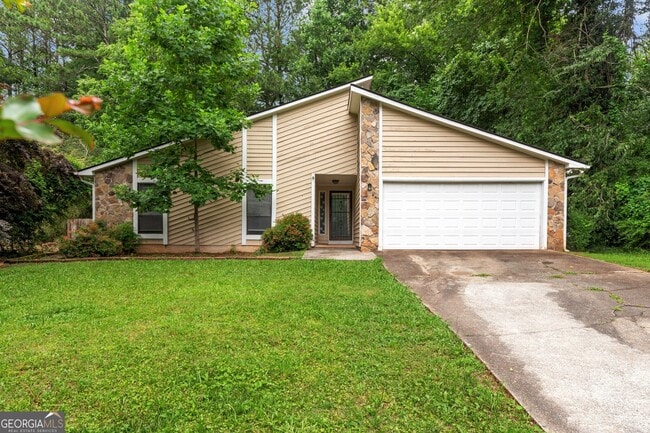 property at 625 Oxford Hall Dr SW