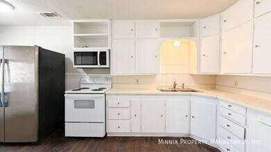 2420 33rd St in Lubbock, TX - Building Photo - Building Photo