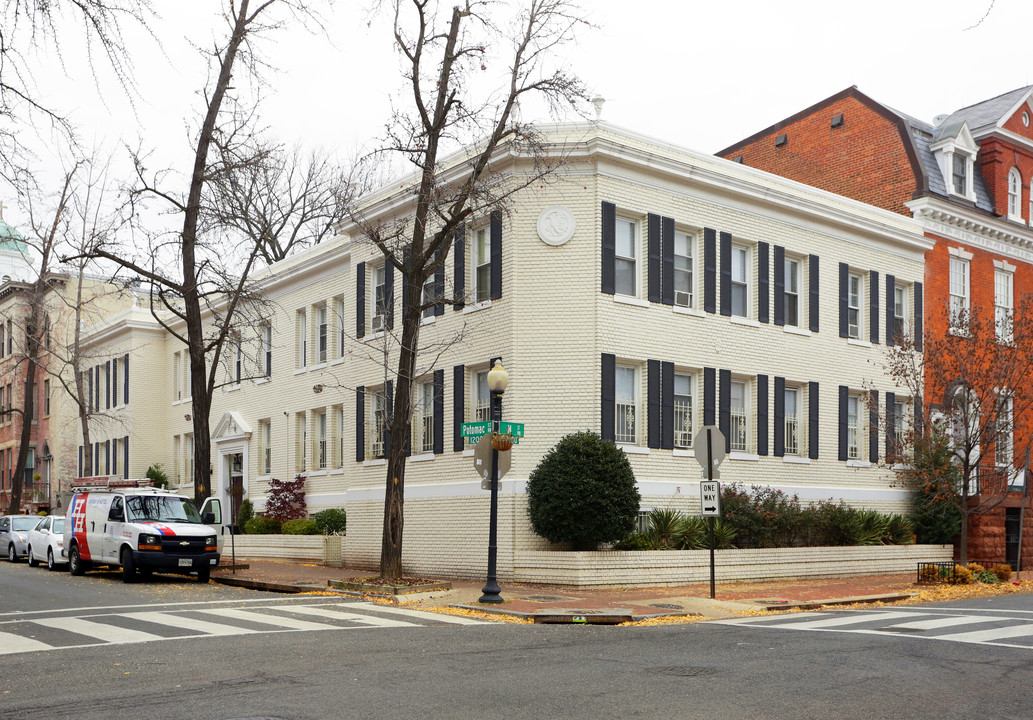 Apartment 201, Potomac House in Washington, DC - Foto de edificio