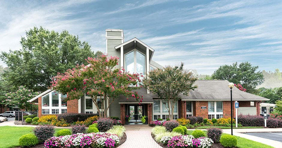 Broadmoor Apartments in Henrico, VA - Foto de edificio