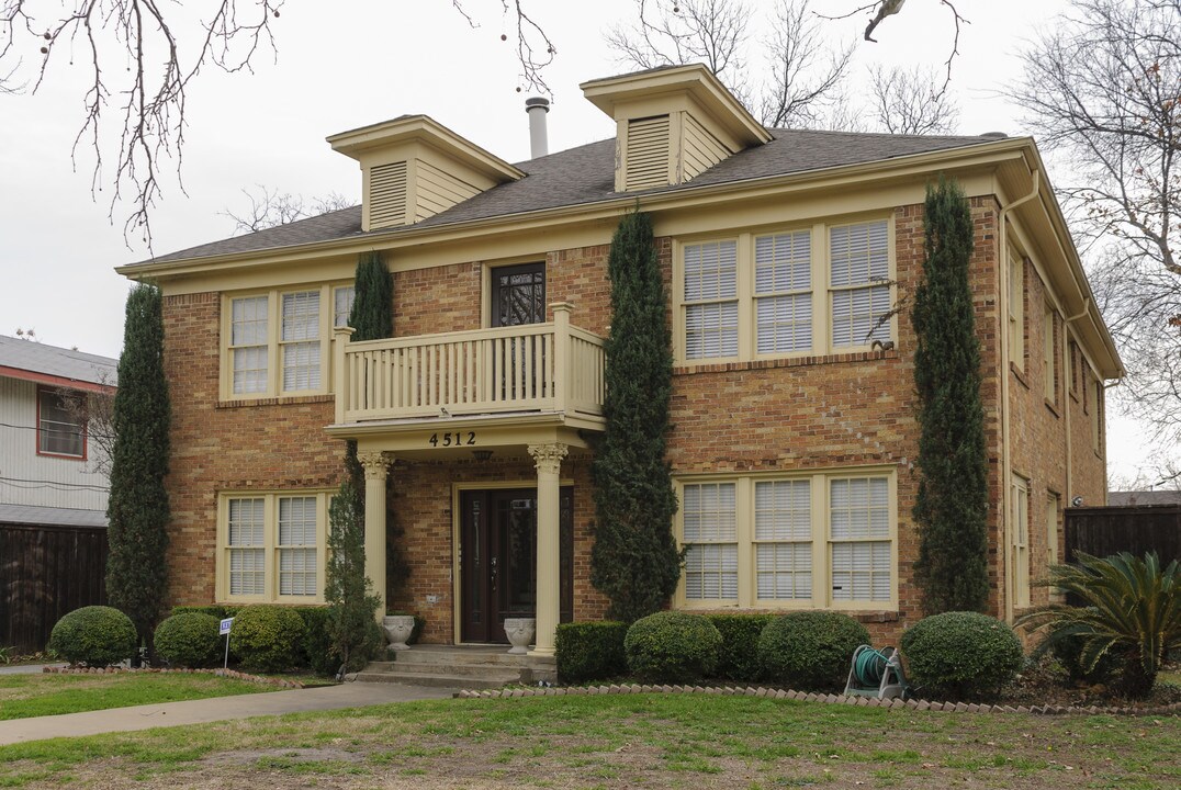 4512 Swiss Ave in Dallas, TX - Foto de edificio