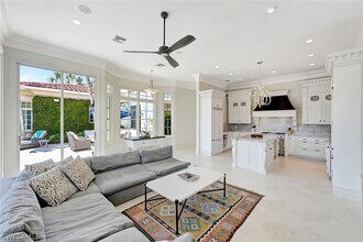 2052 Isla Vista Ln in Naples, FL - Building Photo - Building Photo