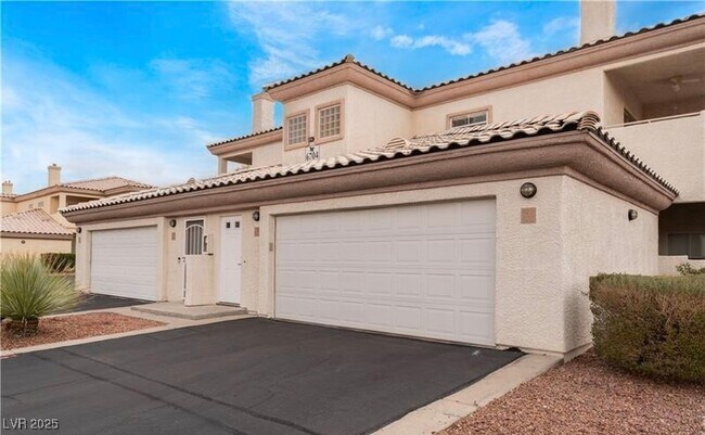 6704 Dorita Ave in Las Vegas, NV - Building Photo - Building Photo