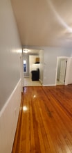107 Wilbur St, Unit Apt 3N in Fall River, MA - Foto de edificio - Building Photo