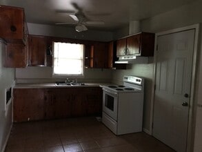 4314 Hendrix Dr in Forest Park, GA - Building Photo - Building Photo