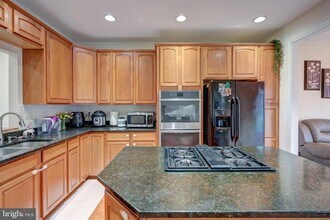 8827 Montjoy Pl in Ellicott City, MD - Building Photo - Building Photo