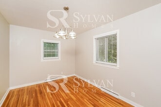 904 Sherwood Forest Dr in Birmingham, AL - Building Photo - Building Photo