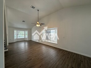 10033 Nugget Creek in Converse, TX - Building Photo - Building Photo