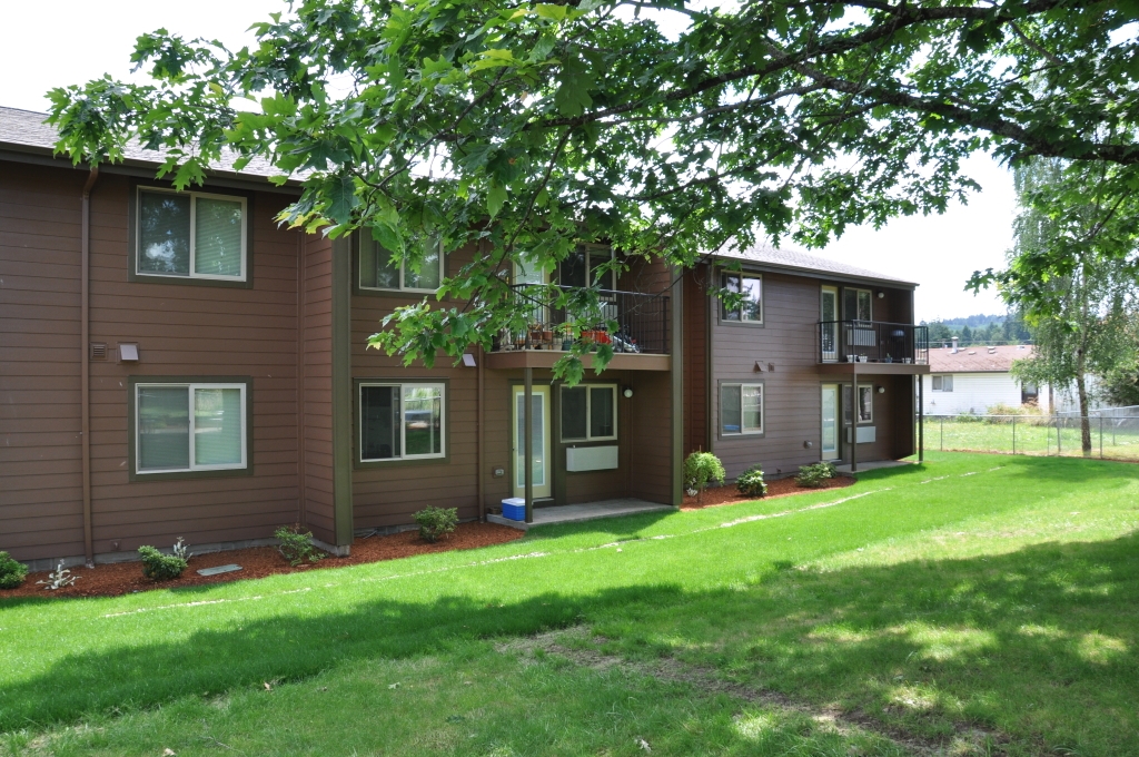 Willamina Villa Apartments in Willamina, OR - Building Photo