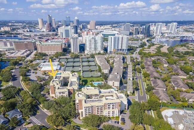 1000 S Harbour Island Blvd in Tampa, FL - Building Photo - Building Photo