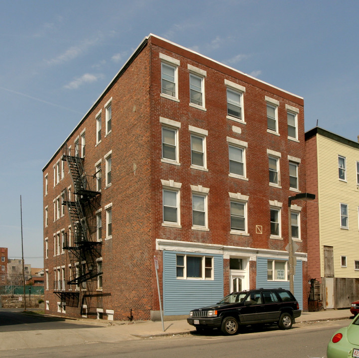 80 Orleans St in Boston, MA - Building Photo