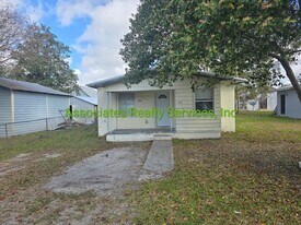 17329 Melvin St in Brooker, FL - Building Photo