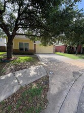 7806 Crystal Moon Dr in Houston, TX - Building Photo - Building Photo