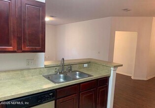 3631 Kirkpatrick Cir, Unit 6 in Jacksonville, FL - Building Photo - Building Photo