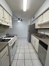 2305 Barton Village Cir in Austin, TX - Building Photo - Building Photo