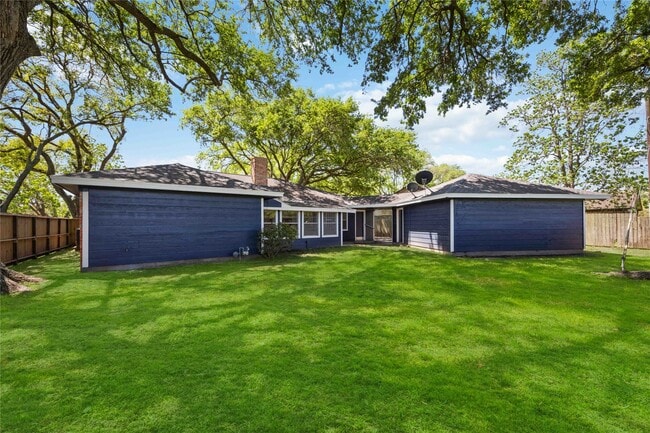 12418 A Bar Dr in Santa Fe, TX - Building Photo - Building Photo
